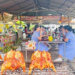 ร้านเฮียบอยไก่ย่างวิเชียรบุรีซิ่ง