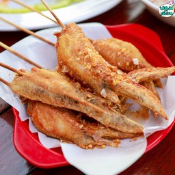 ปีกไก่ทอดน้ำปลา