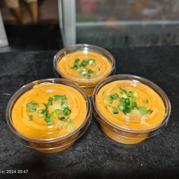 (น้ำจิ้มไม่มีแถมนะคะ)ลูกค้ากดสั่งน้ำจิ้มตรงนี้นะคะ