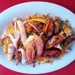 ผัดไทยวุ้นเส้นทะเล (พิเศษ)