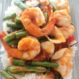 ผัดพริกแกงถั่วราดข้าว