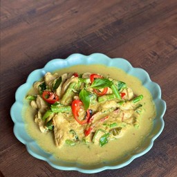 กับข้าว แกงเขียวหวานไก่ผัดแห้ง