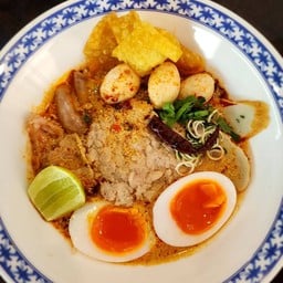 ก๋วยเตี๋ยวต้มยำน้ำข้นหมู