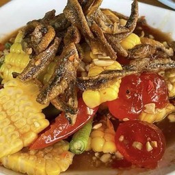 ตำข้าวโพด ไข่แดง ปลากรอบ