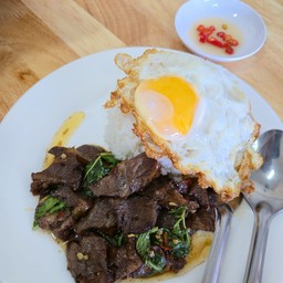 กับข้าว กะเพราเนิ้อเปื่อย 120g