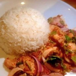 ข้าวยำไก่แซ่บ