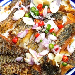 ข้าวปลาแกะ พริกน้ำปลามะนาวสด