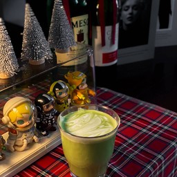 ชาเขียวนมสดร้อน