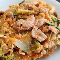 สุกี้แห้ง หมู