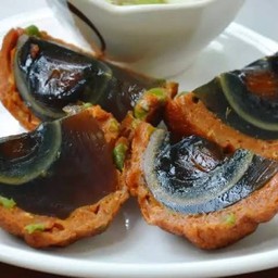 ไข่เยี่ยวม้าทอด