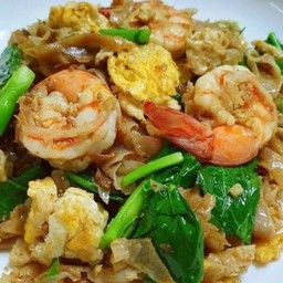 ผัดซีอิ้วกุ้ง