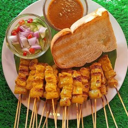 ชุดหมูสะเต๊ะ 35 ไม้ ฟรีขนมปัง2แผ่น