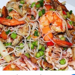 ยำขนมจีน