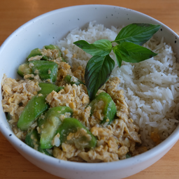 ข้าวบวบผัดไข่ Stir fried Angled gourd with egg on rice