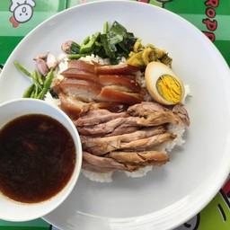 ข้าวขาหมูเนื้อหนัง