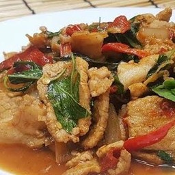 ผัดพริกเผาหมู