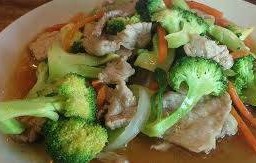 บล็อกโคลี่หมู/ไก่