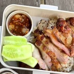 คอหมูย่างแท้ร้อนๆ