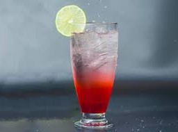 สตอเบอรรี่โซดา