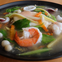 ราดหน้า Stir fried noodle with gravy sauce
