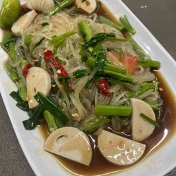 ตำเส้นเล็กหมูยอ