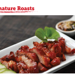Bee Kichen หมูแดงหมูกรอบฮ่องกง ไก่อบน้ำผึ้ง Pattaya