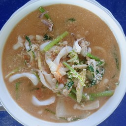 สุกี้น้ำรวมมิตรหมูหมึกกุ้ง