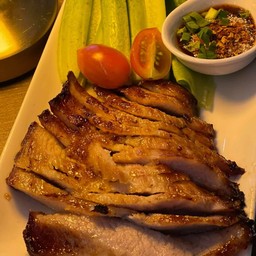 คอหมูย่าง