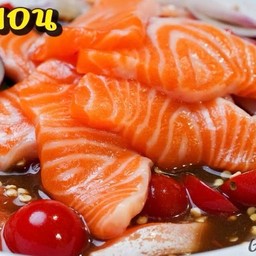 ยำปลาแซลมอน