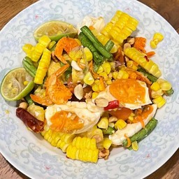 ตำข้าวโพดไข่เค็ม