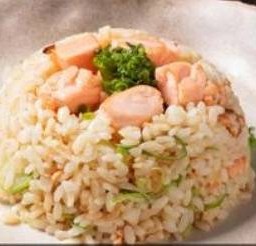 ข้าวผัดแซลมอน