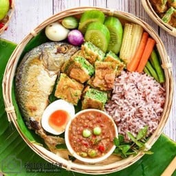ชุดน้ำพริกผักสดผักลวก
