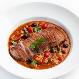 แกงเผ็ดเป็ดย่างใส่ตะลิงปลิง