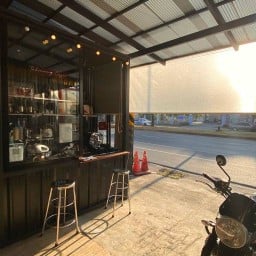 ร้าน take away coffee
