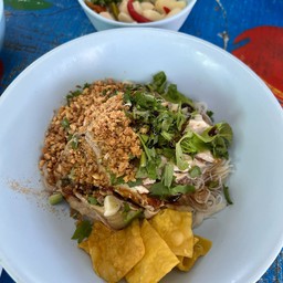 ก๋วยเตี๋ยวไก่ฉีก