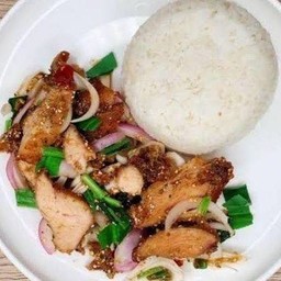 ข้าวยำหมูทอด