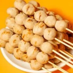 ลูกชิ้นหมูนายปิง (ปิ้ง) 14 ไม้