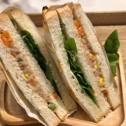 แซนด์วิชสลัดทูน่า(ผักวอเตอร์เครส)