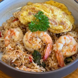 ข้าวผัดน้ำพริกเผากุ้ง + ไข่เจียว