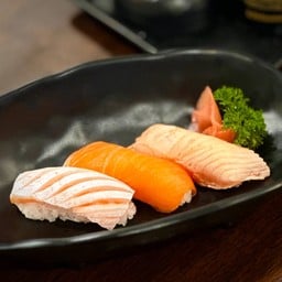 เซ็ตซูชิแซลมอนทรีโอ้