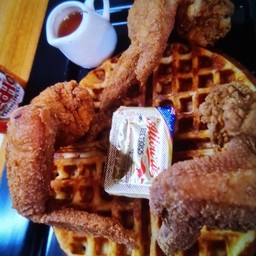 3 wings and waffle