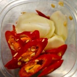 พริกสดกะเทียมสดซอย