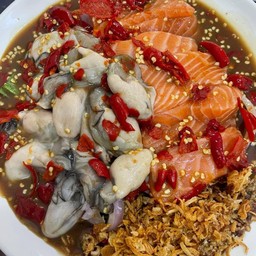 ยำหอยนางรมเเซลมอน