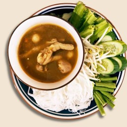 ขนมจีนน้ำยาป่าตีนไก่