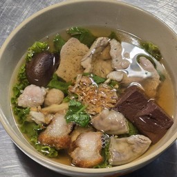 เกาเหลาน้ำใส,ต้มเลือดหมู