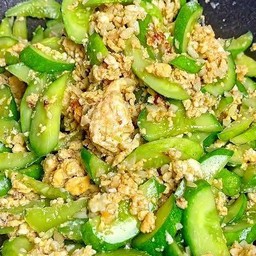 ผัดแตงกวา(เป็นกับข้าว)