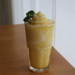 สัปปะรดปั่น/Pineapple Shakes