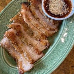 คอหมูย่าง