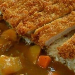 ข้าวแกงกะหรี่หมูทอด