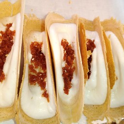 ขนมเบื้อง ไส้เค็มมะพร้่าว 10ชิ้น